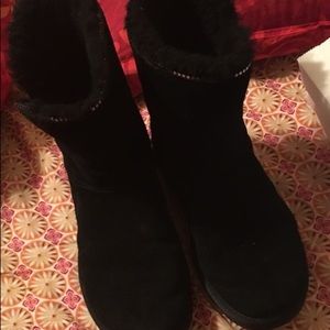 Black zipper uggs